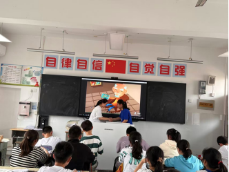 心育花开，温暖相伴
